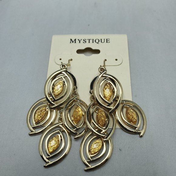 MYSTIQUE water drop gold and citrine color chandelier earring - Picture 2 of 4
